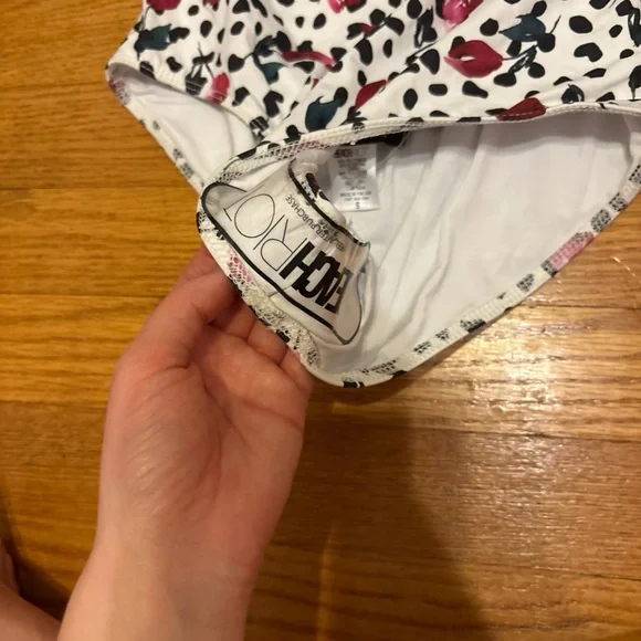 ⭐️SOLD ⭐️ - Picture 4 of 6